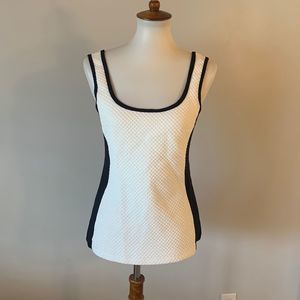 [Bailey 44] Black/White Quilted Top - Size Medium